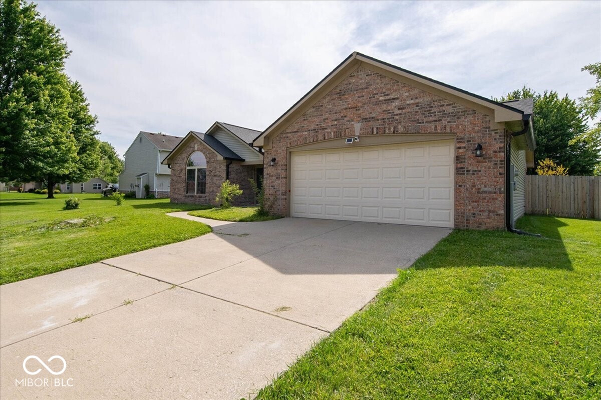 1662 Acorn Road