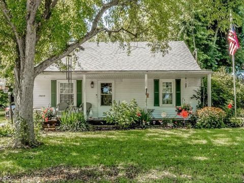 Photo of 10215 E Muncie Street, Selma, IN 47383 (MLS # 22114823)