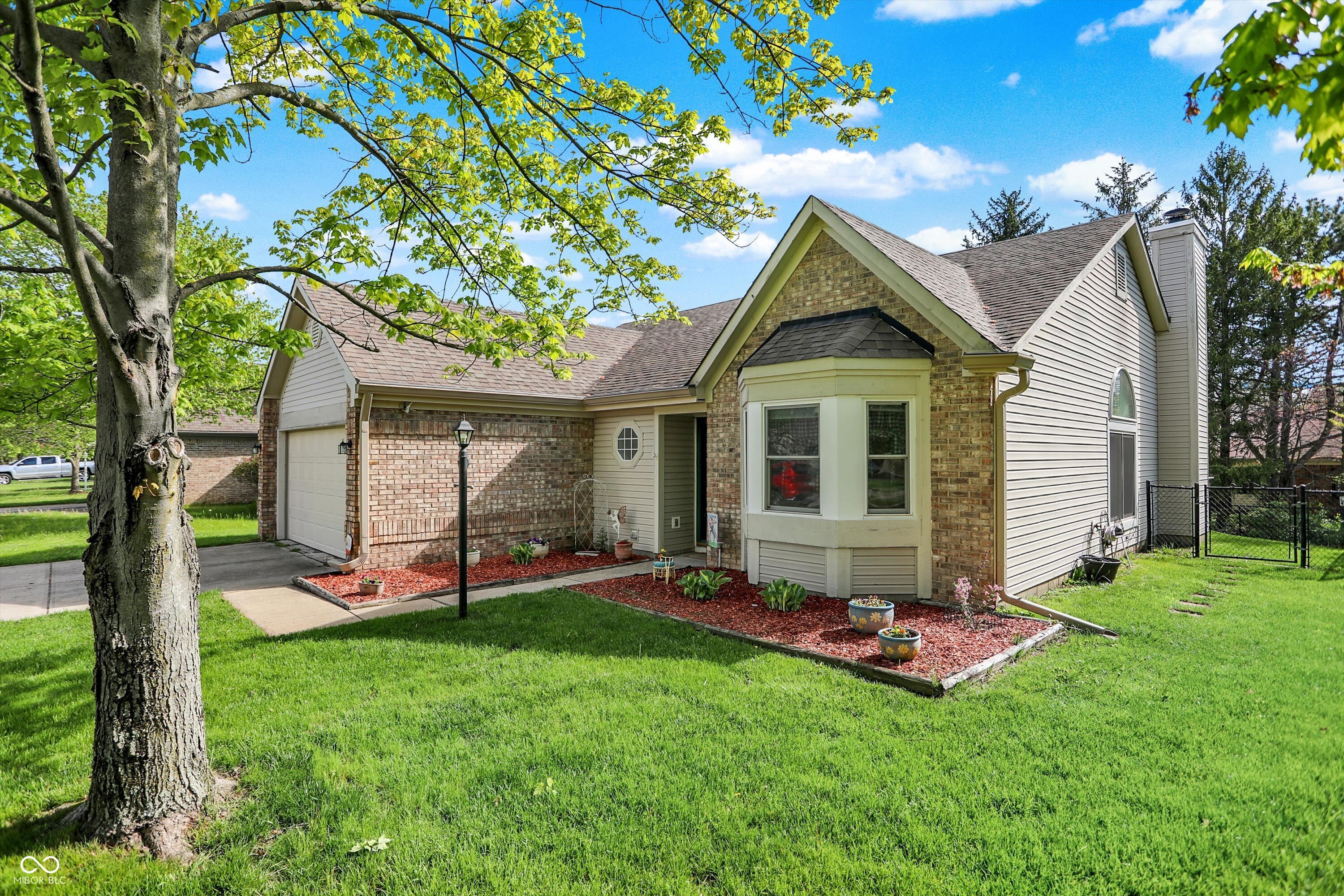 6257 Old Barn Court