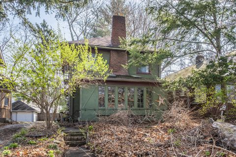 Photo of 5235 Central Avenue, Indianapolis, IN 46220 (MLS # 22091547)