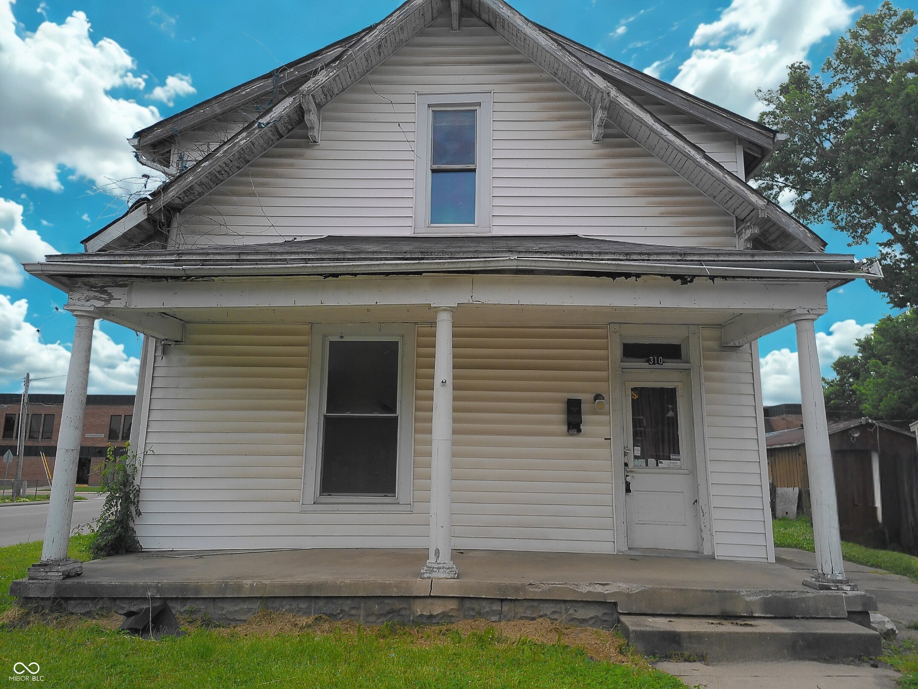 310 S Pleasant Street