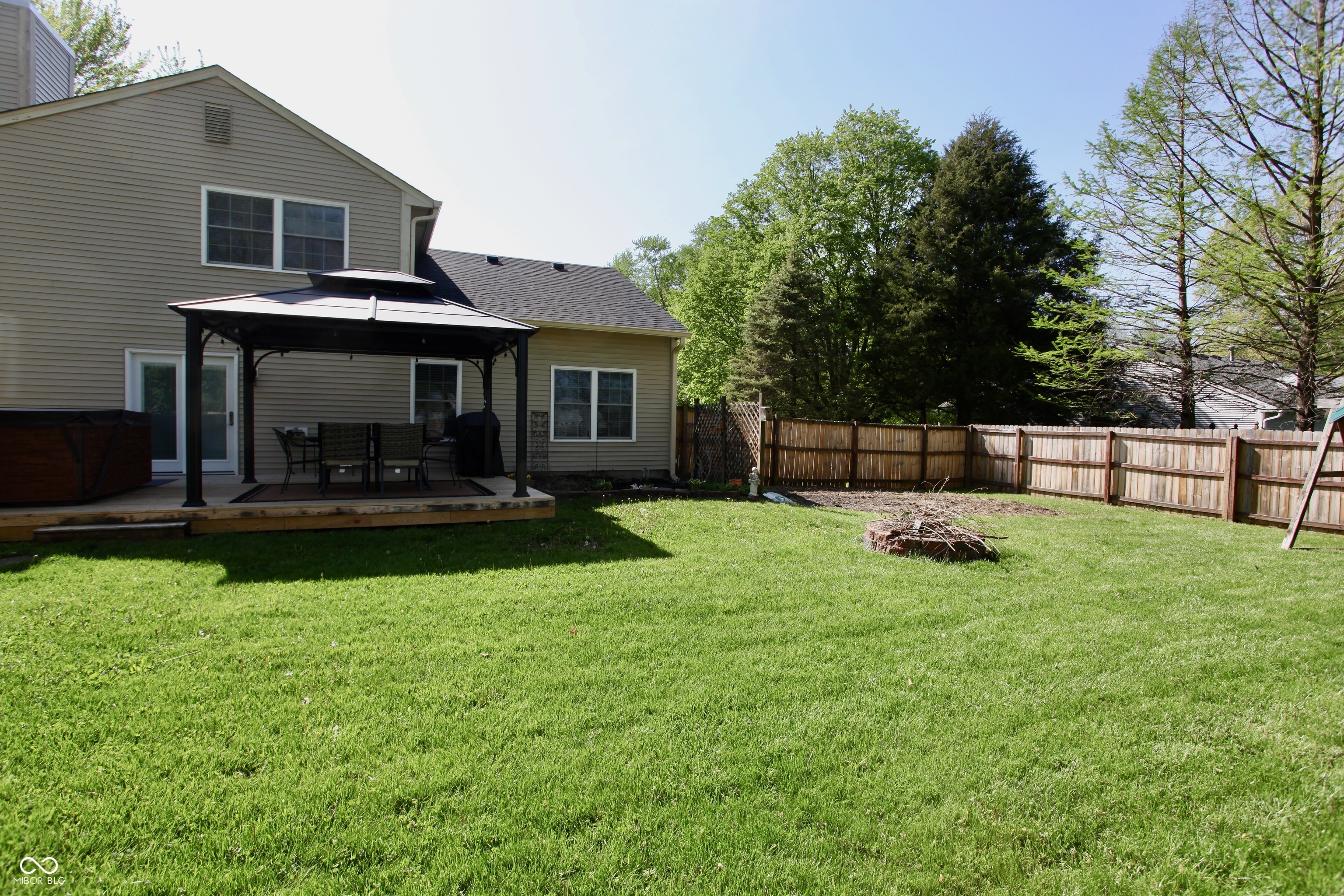 4257 Locust Lane