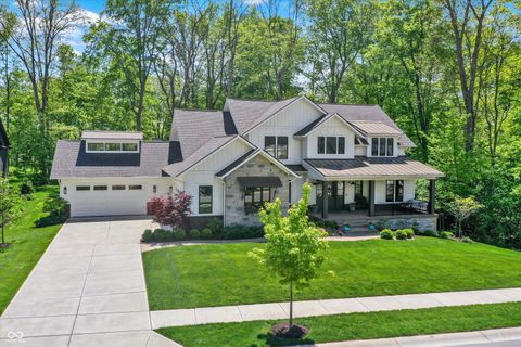 Photo of 10725 Holliday Farms Boulevard, Zionsville, IN 46077 (MLS # 22034000)