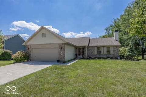 Photo of 14947 Beacon Boulevard, Carmel, IN 46032 (MLS # 22118315)