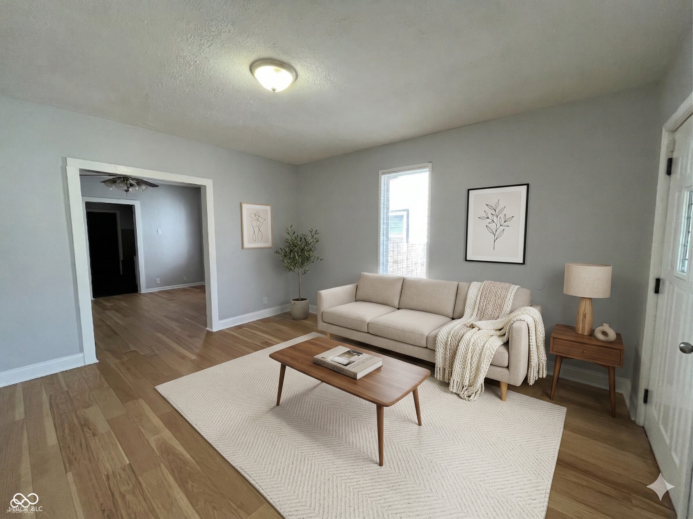 1327 E Minnesota Street