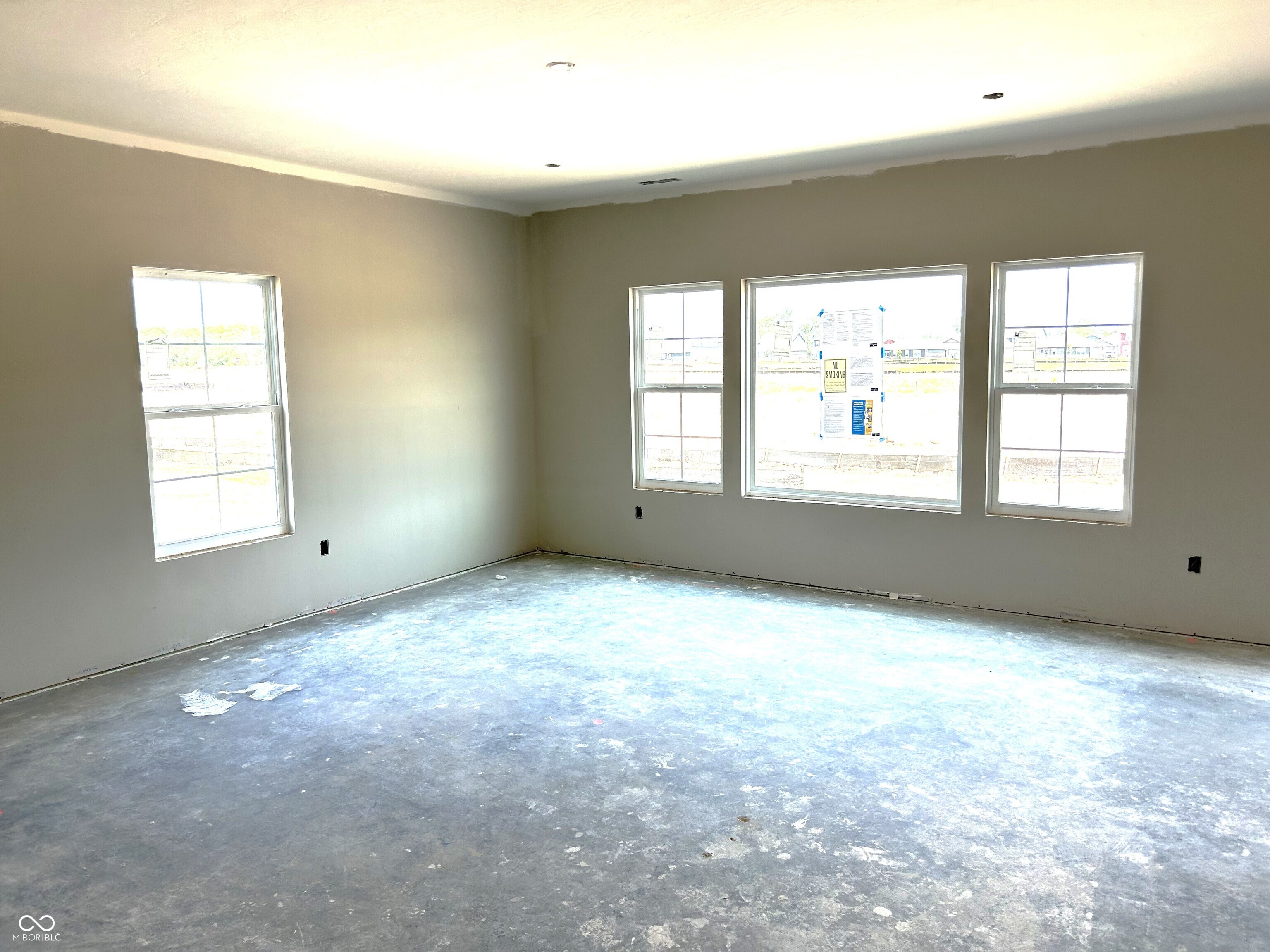 792 Oakleaf Drive