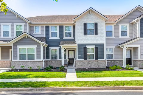7239 Governors Row Avon IN 46123