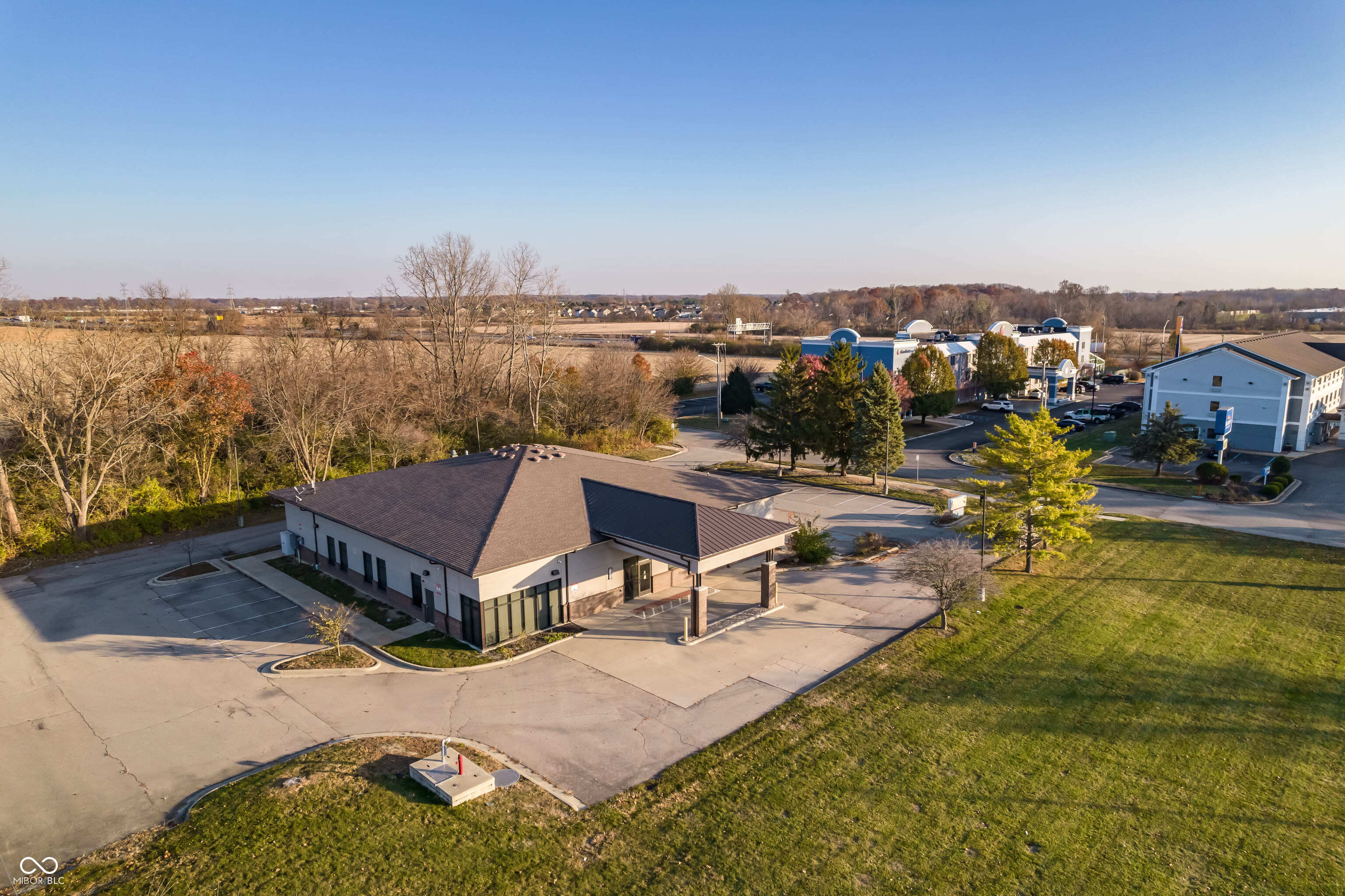 2220 E 59th Street