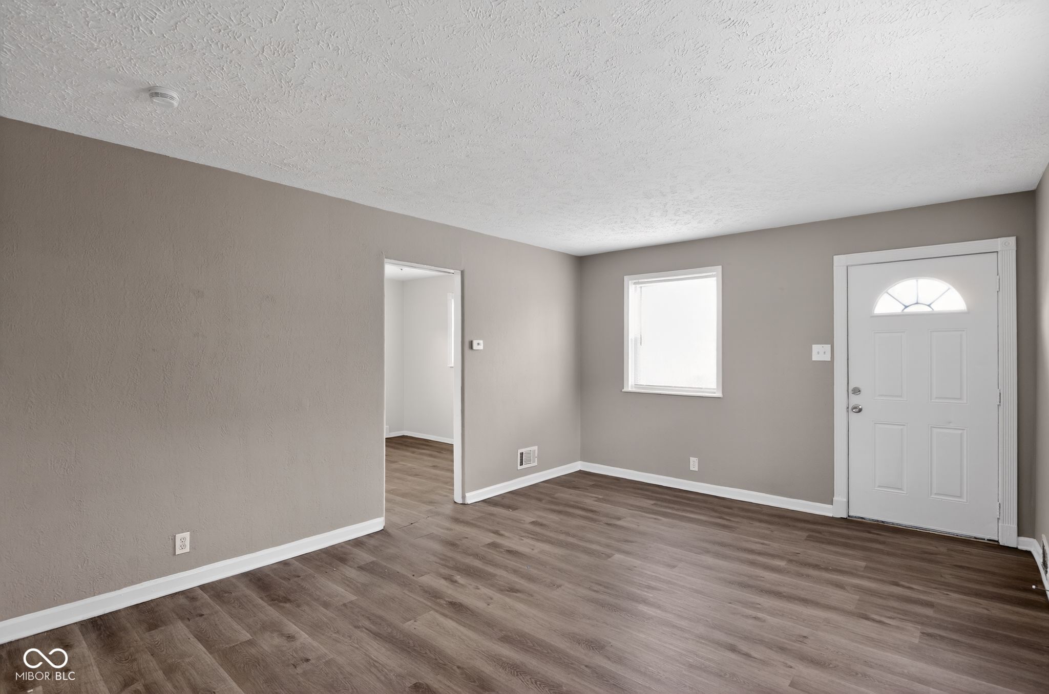 6063 University Avenue