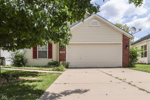 Photo of 226 Gazebo Drive, Indianapolis, IN 46227 (MLS # 22121150)