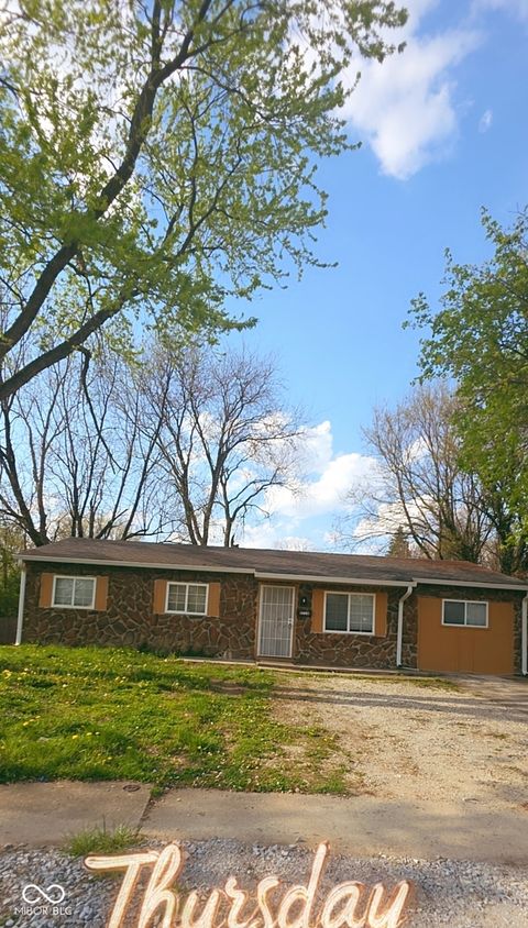 Photo of 8716 E 41st Place, Indianapolis, IN 46226 (MLS # 22095091)
