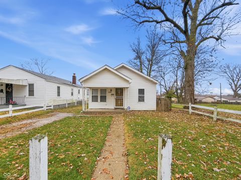 Photo of 2616 Eastern Avenue, Indianapolis, IN 46218 (MLS # 22075801)