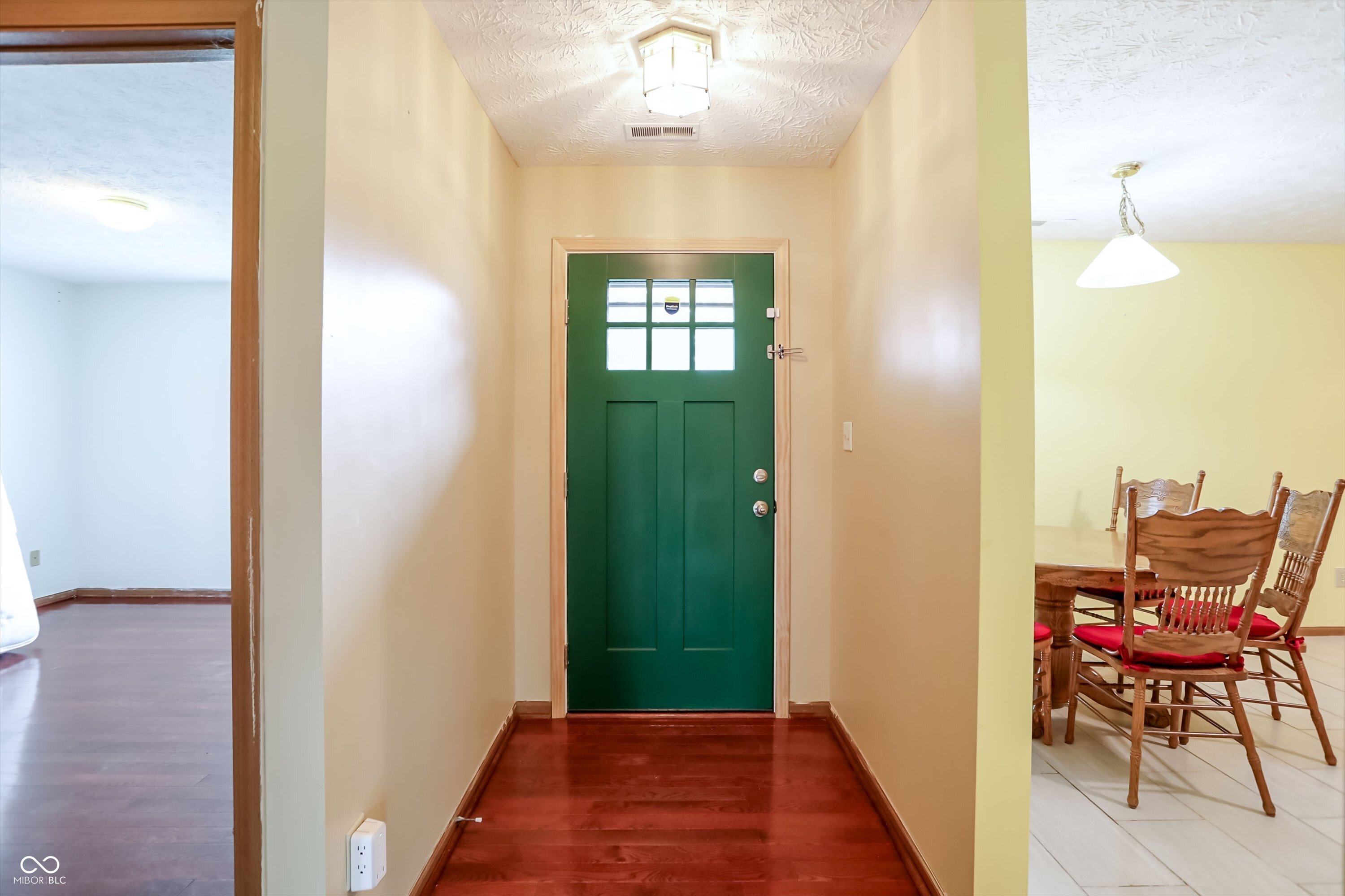 988 Canary Creek Drive