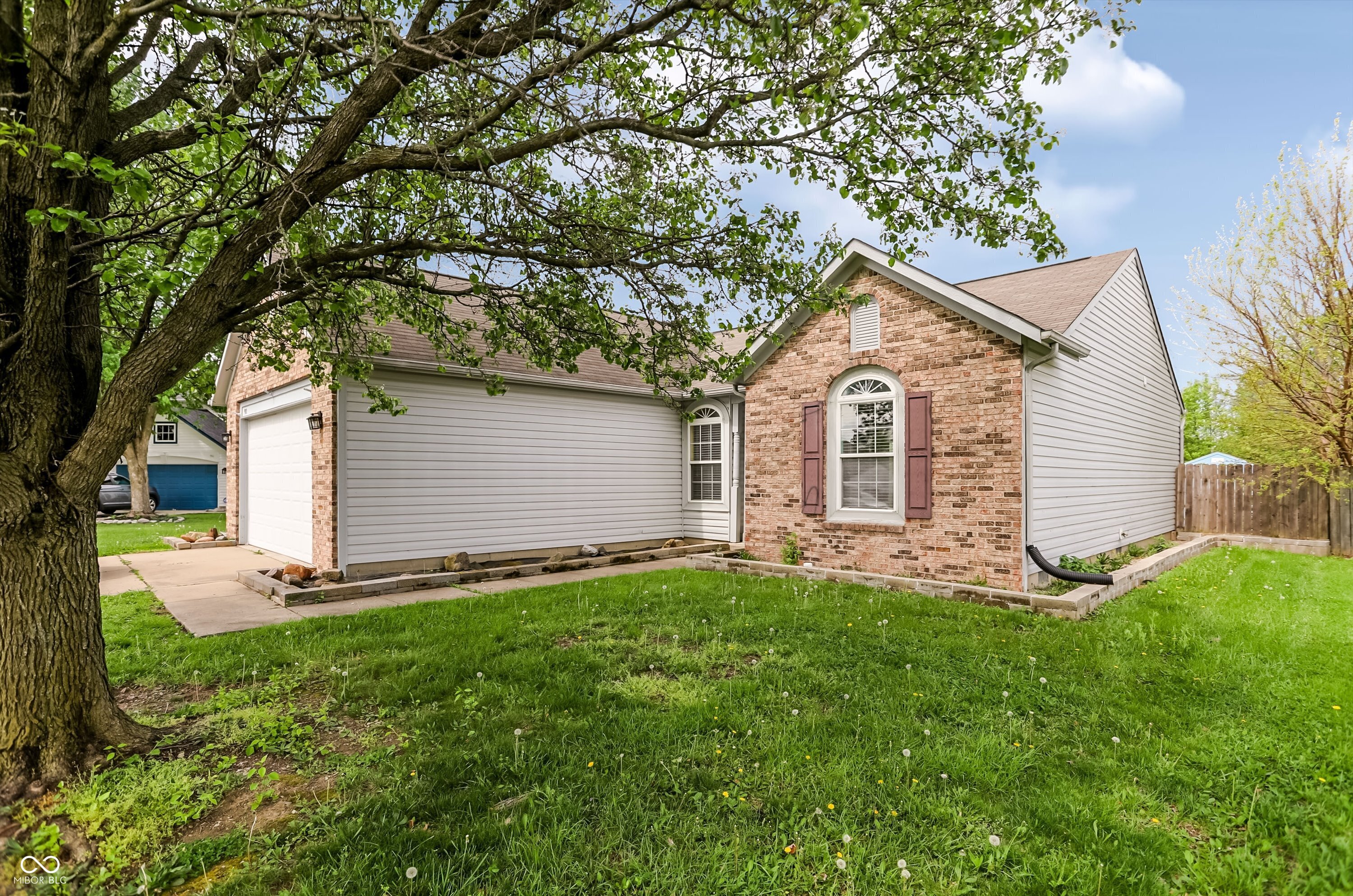 988 Canary Creek Drive