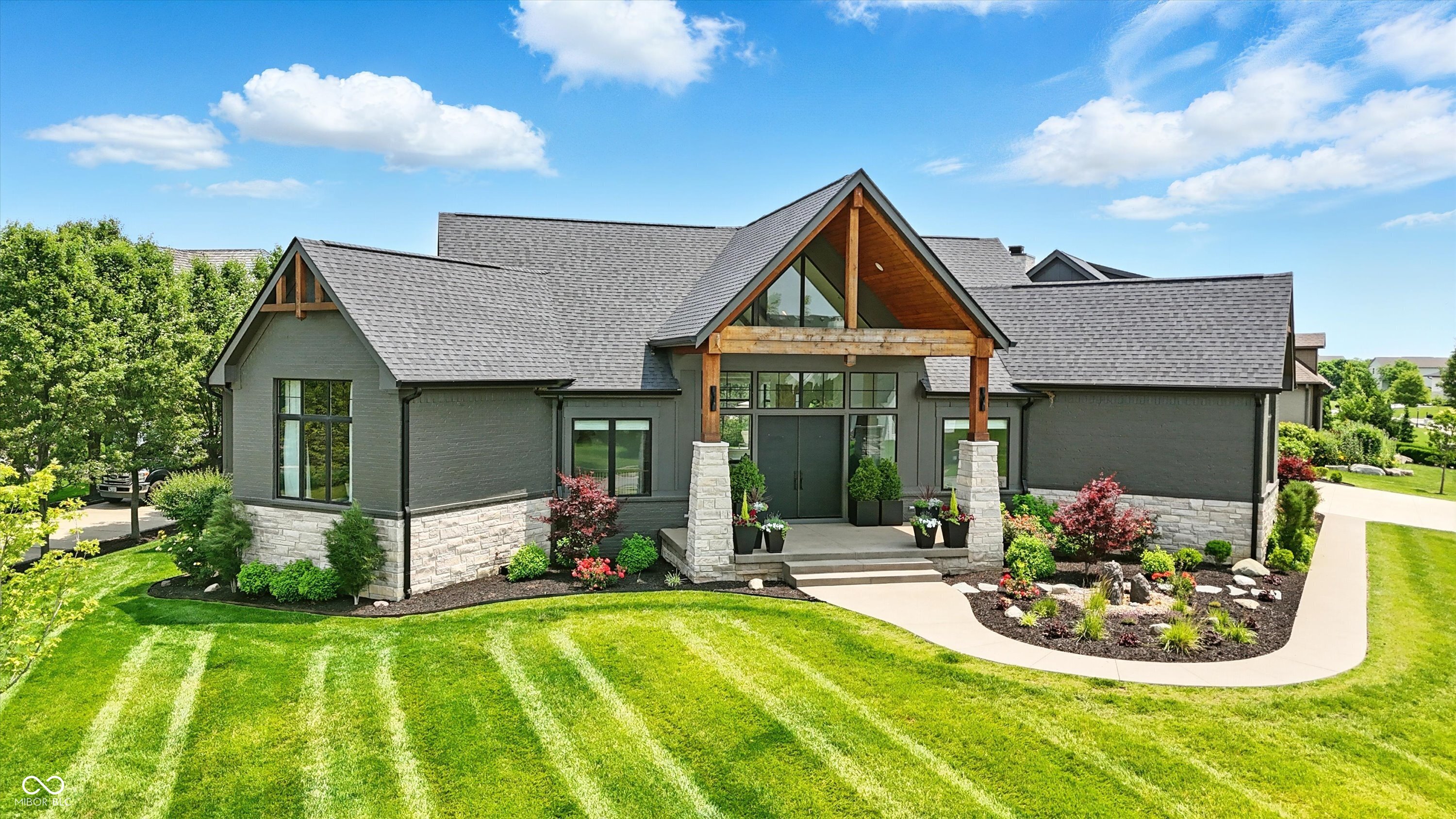 7116 Trail Ridge Lane