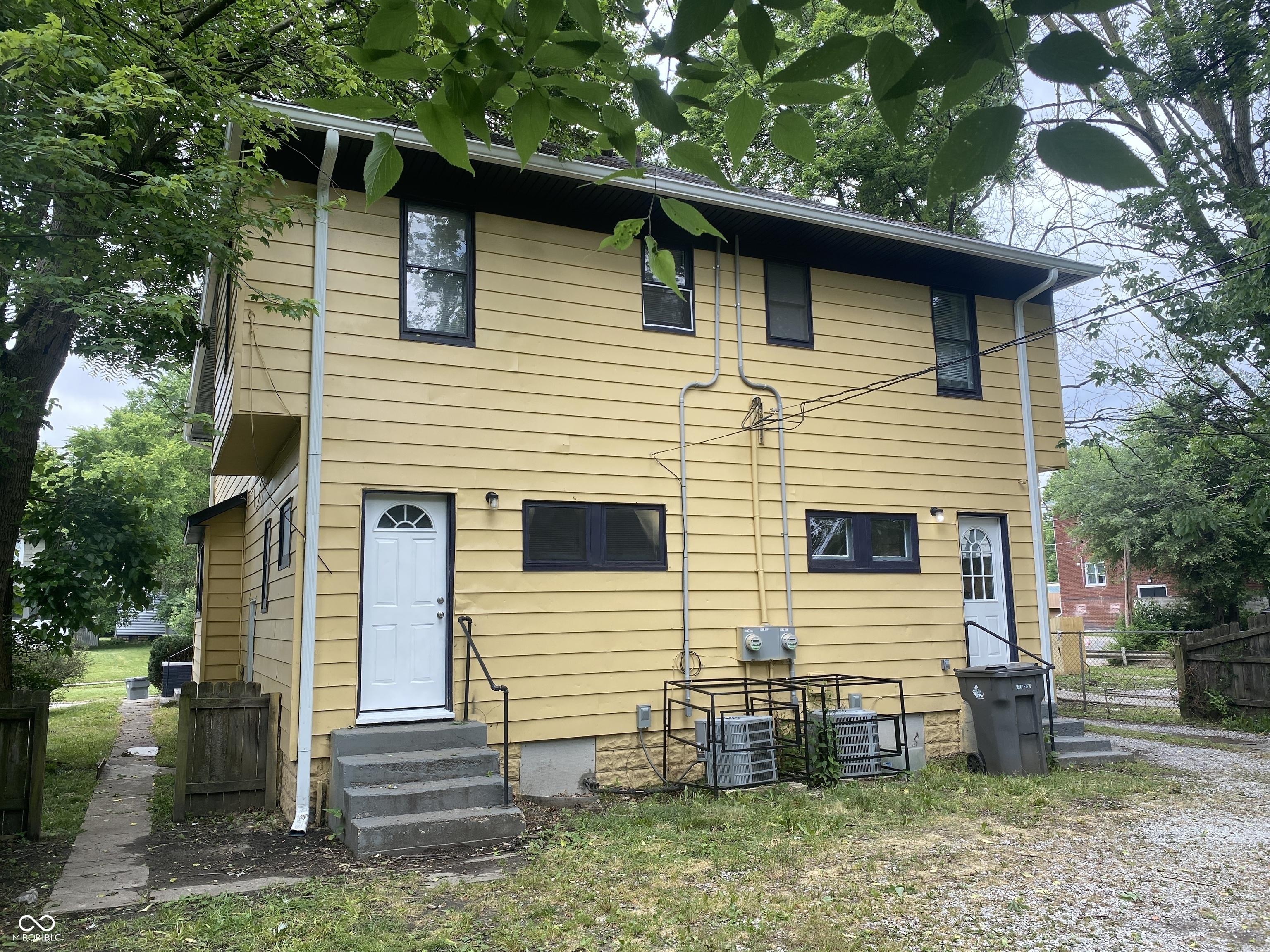 25 S Spencer Avenue