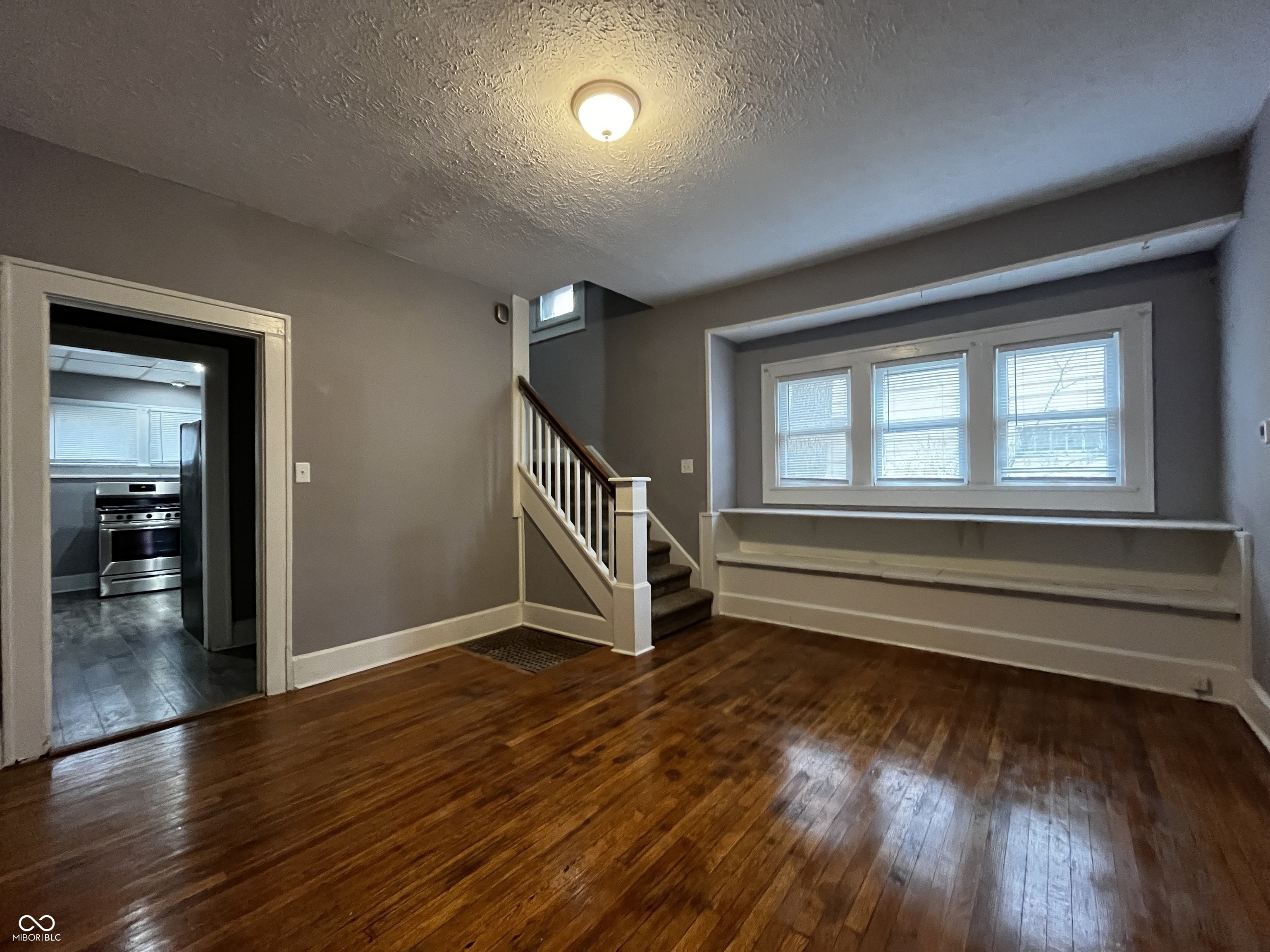 25 S Spencer Avenue