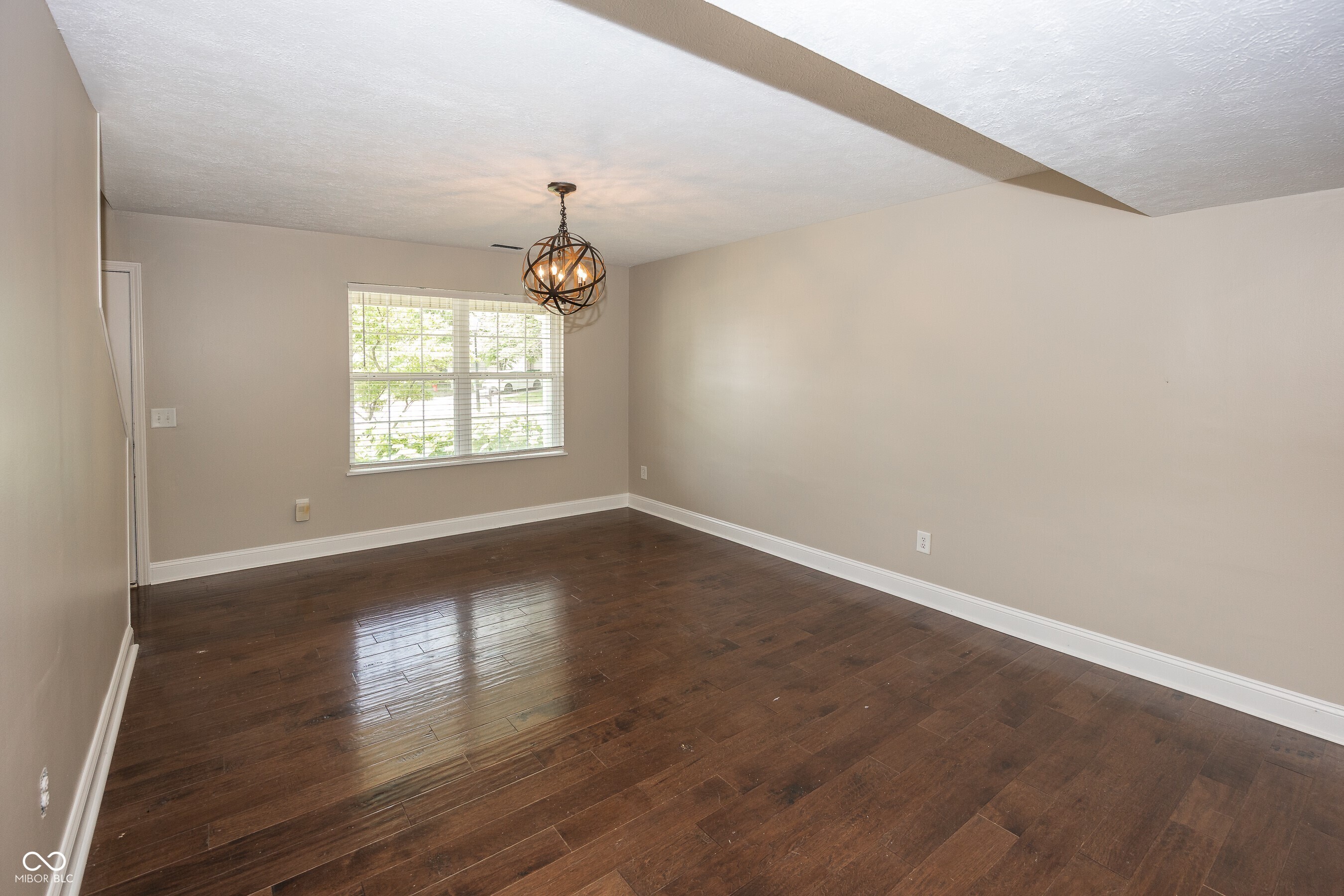 2410 Silver Court
