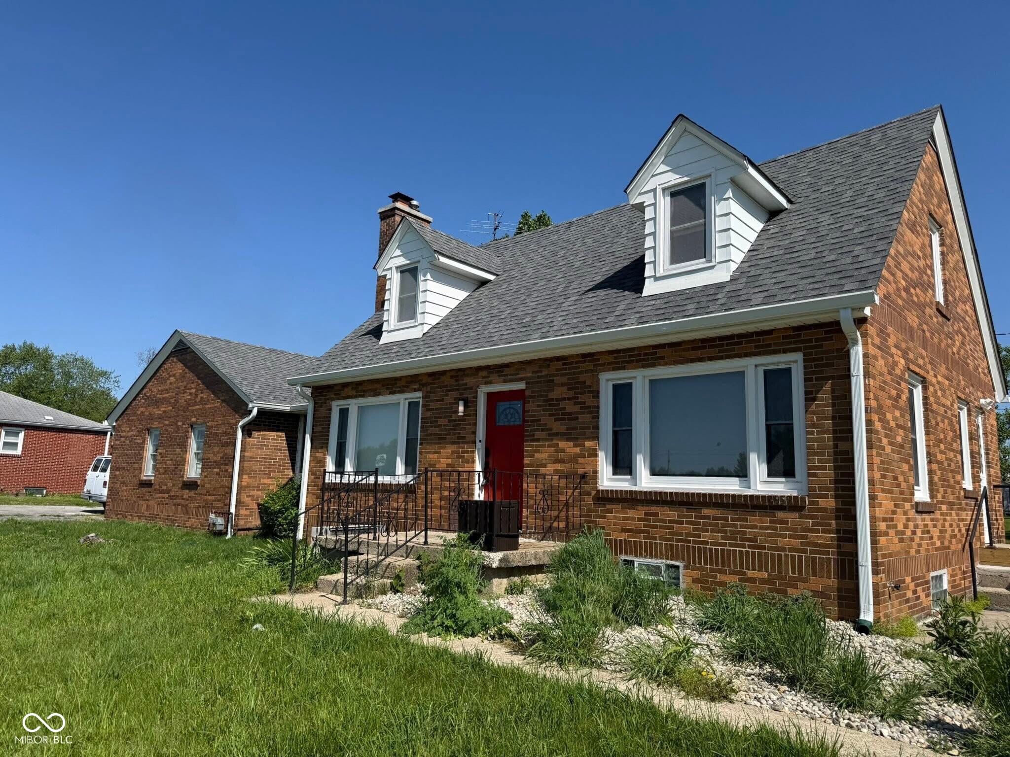 3192 E Main Street