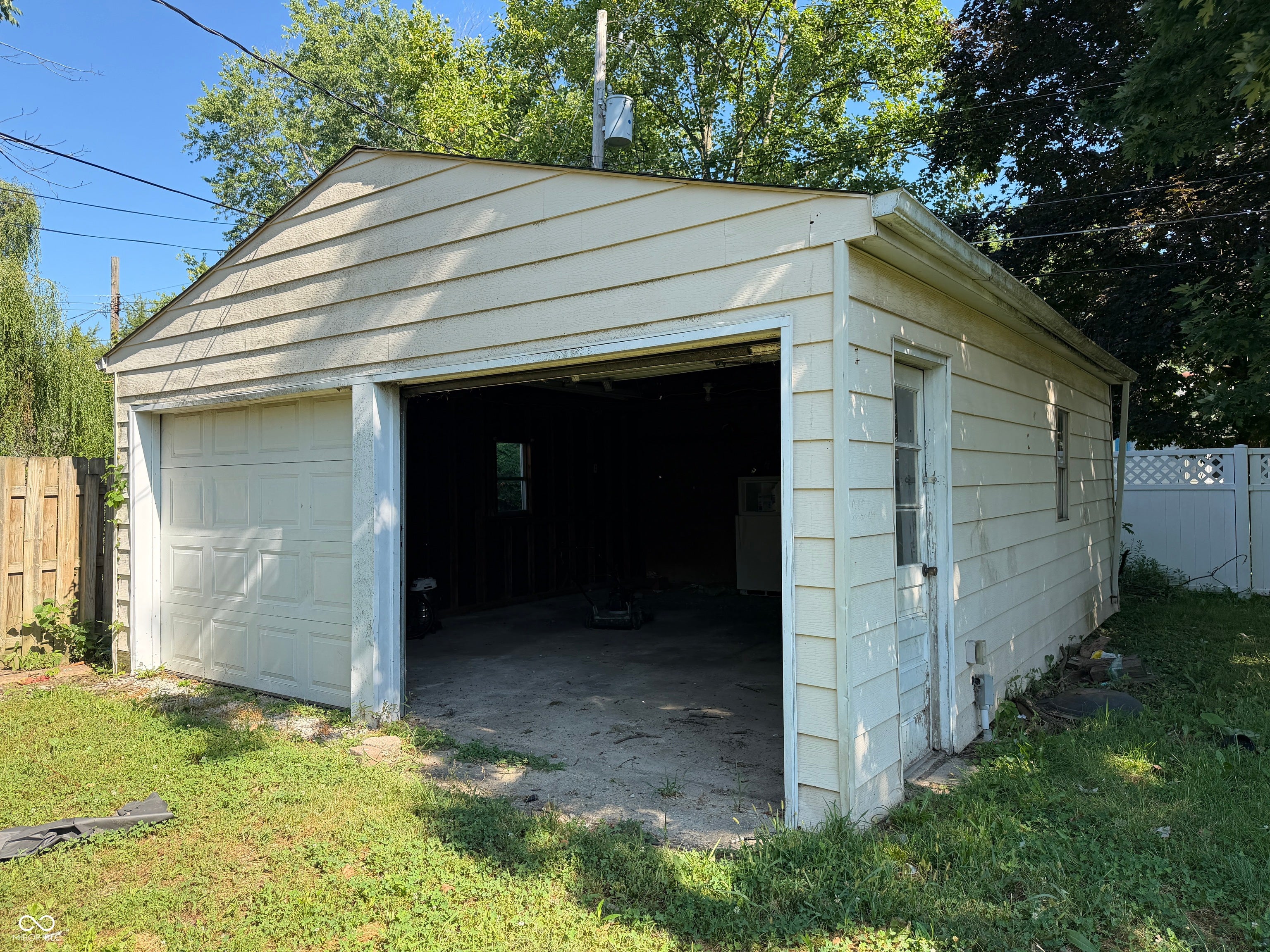 7520 E 50th Street