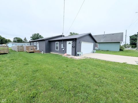 Photo of 327 W Davis Street, Greensburg, IN 47240 (MLS # 22103978)