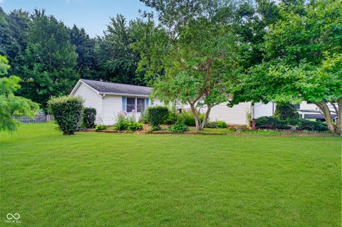 Photo of 2885 W Pear Tree Lane, Crawfordsville, IN 47933 (MLS # 22117642)