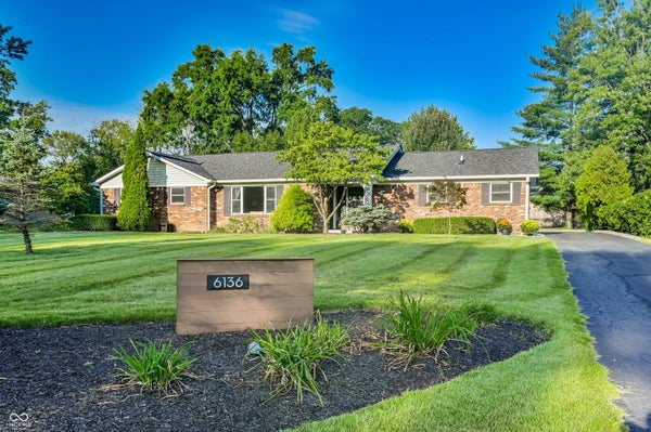 6136 WEXFORD RD, INDIANAPOLIS, IN 46220 - Image ca7554047b32084bfd7cfbf951b8a58a/3916153893