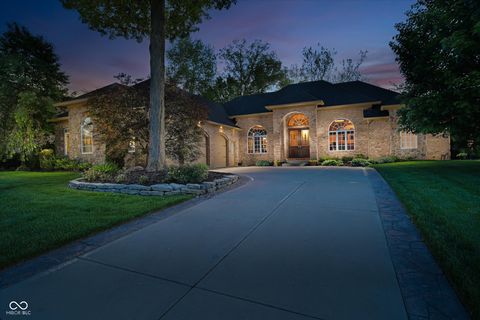 Photo of 14555 Geist Ridge Drive, Fishers, IN 46040 (MLS # 22095890)