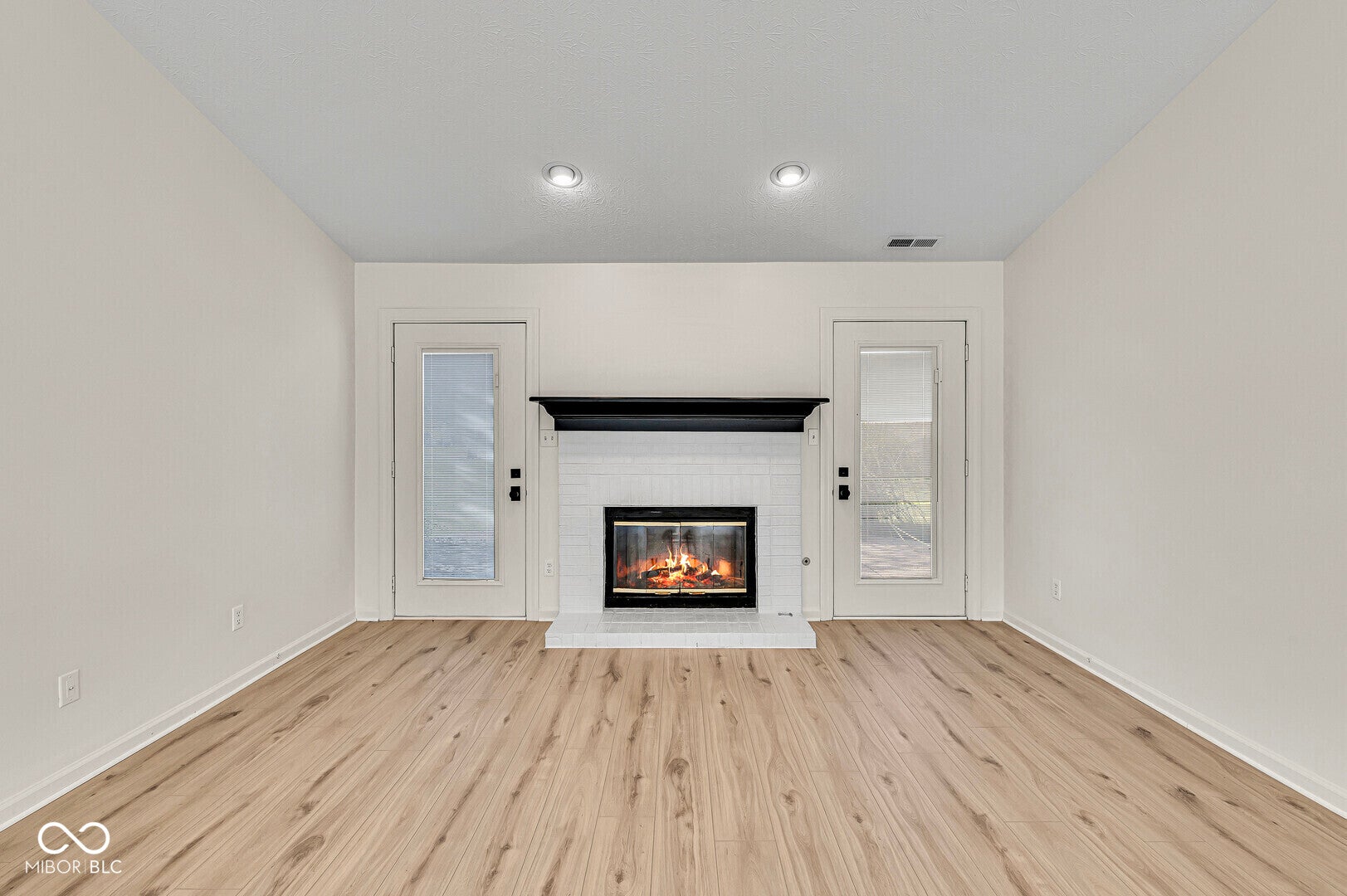 8921 Woodlark Drive