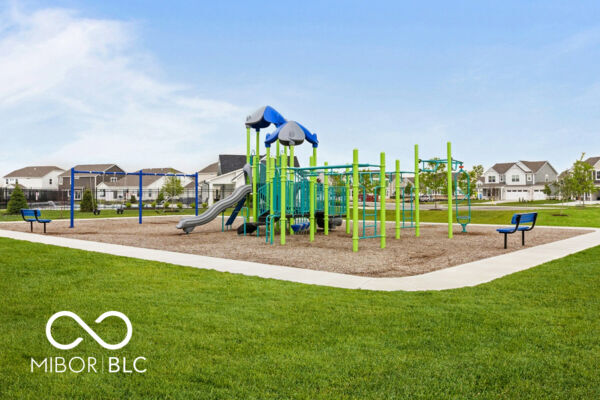 4196 Hayden Valley Drive