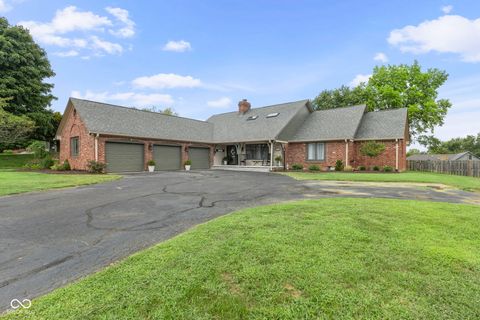 32 Raesta Drive Mooresville IN 46158