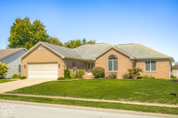 4694 29TH ST, COLUMBUS, IN 47203 - Image cac792740909d04dcf7742c370faf69e/3798824924