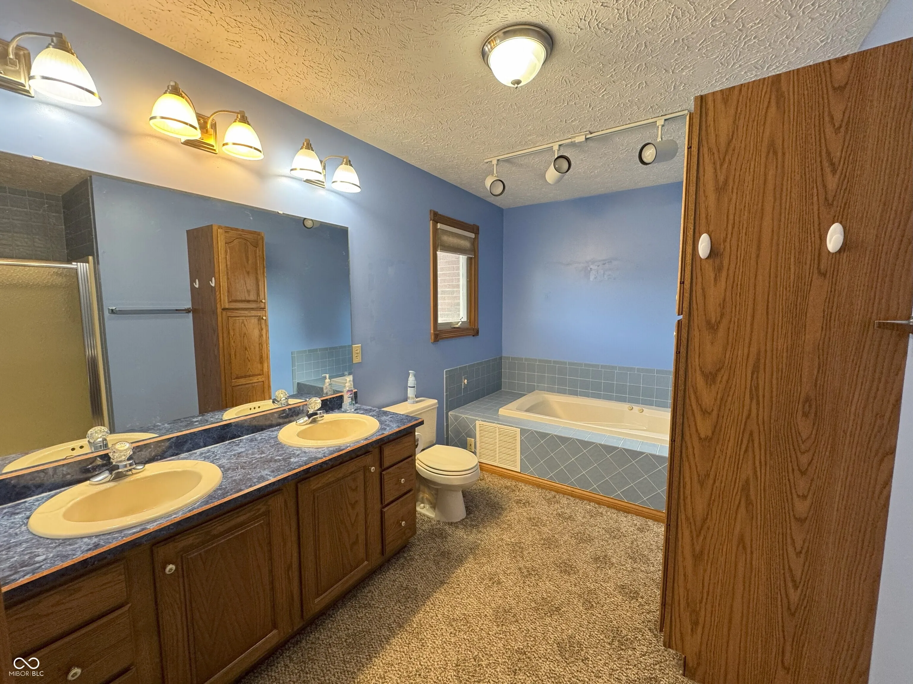 Lebanon, Indiana 46052, United States, 3 Bedrooms Bedrooms, ,3 BathroomsBathrooms,Residential,Pending,207081