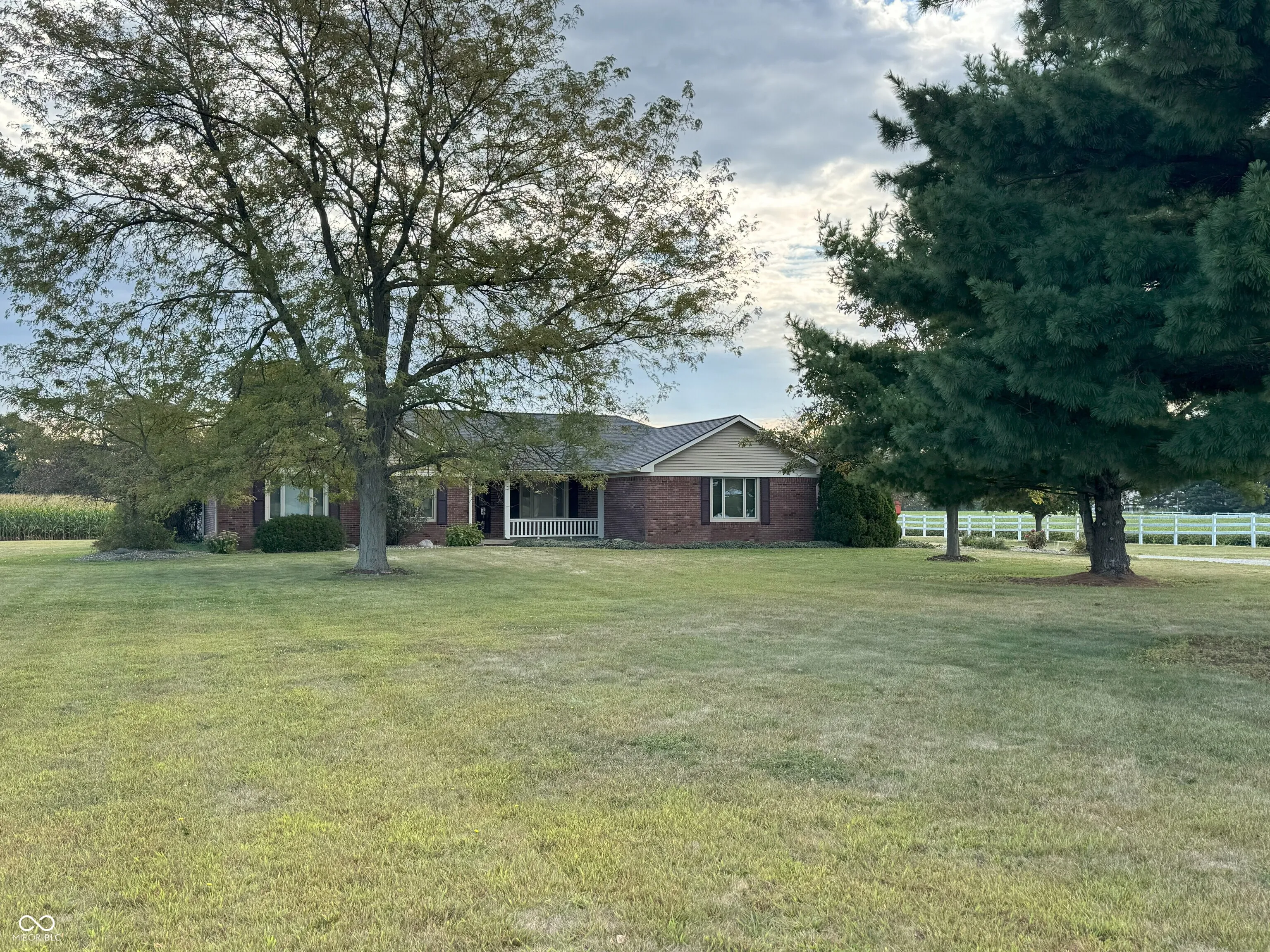 Lebanon, Indiana 46052, United States, 3 Bedrooms Bedrooms, ,3 BathroomsBathrooms,Residential,Pending,207081