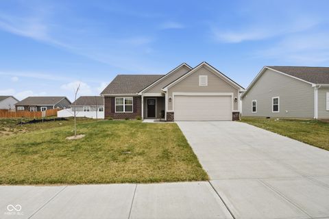 Photo of 327 Antioch Street, Greenfield, IN 46140 (MLS # 22090465)