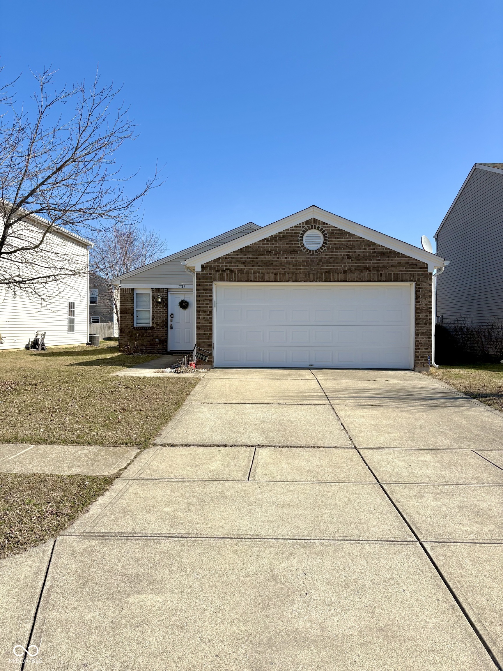 Photo 1 of 35 — 1735 Elijah Blue Drive, Greenwood, IN 46143