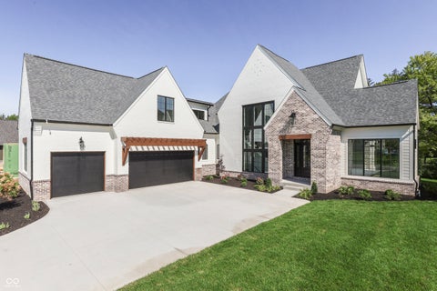 Photo of 10880 Dartmoor Court, Zionsville, IN 46077 (MLS # 22121364)