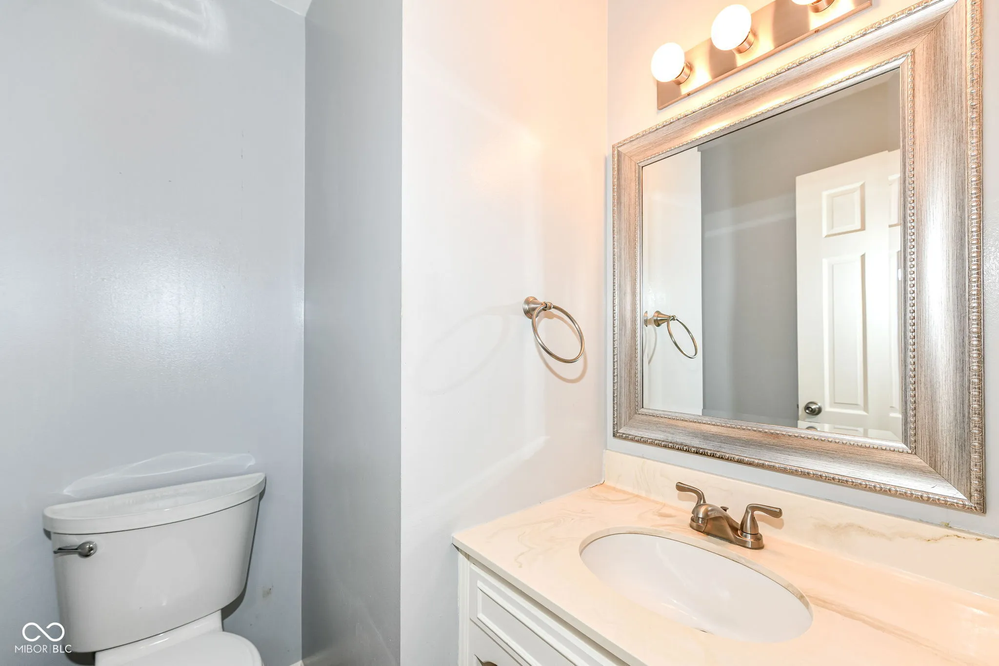 Indianapolis, Indiana 46260, United States, 4 Bedrooms Bedrooms, ,3 BathroomsBathrooms,Residential,Active,178209