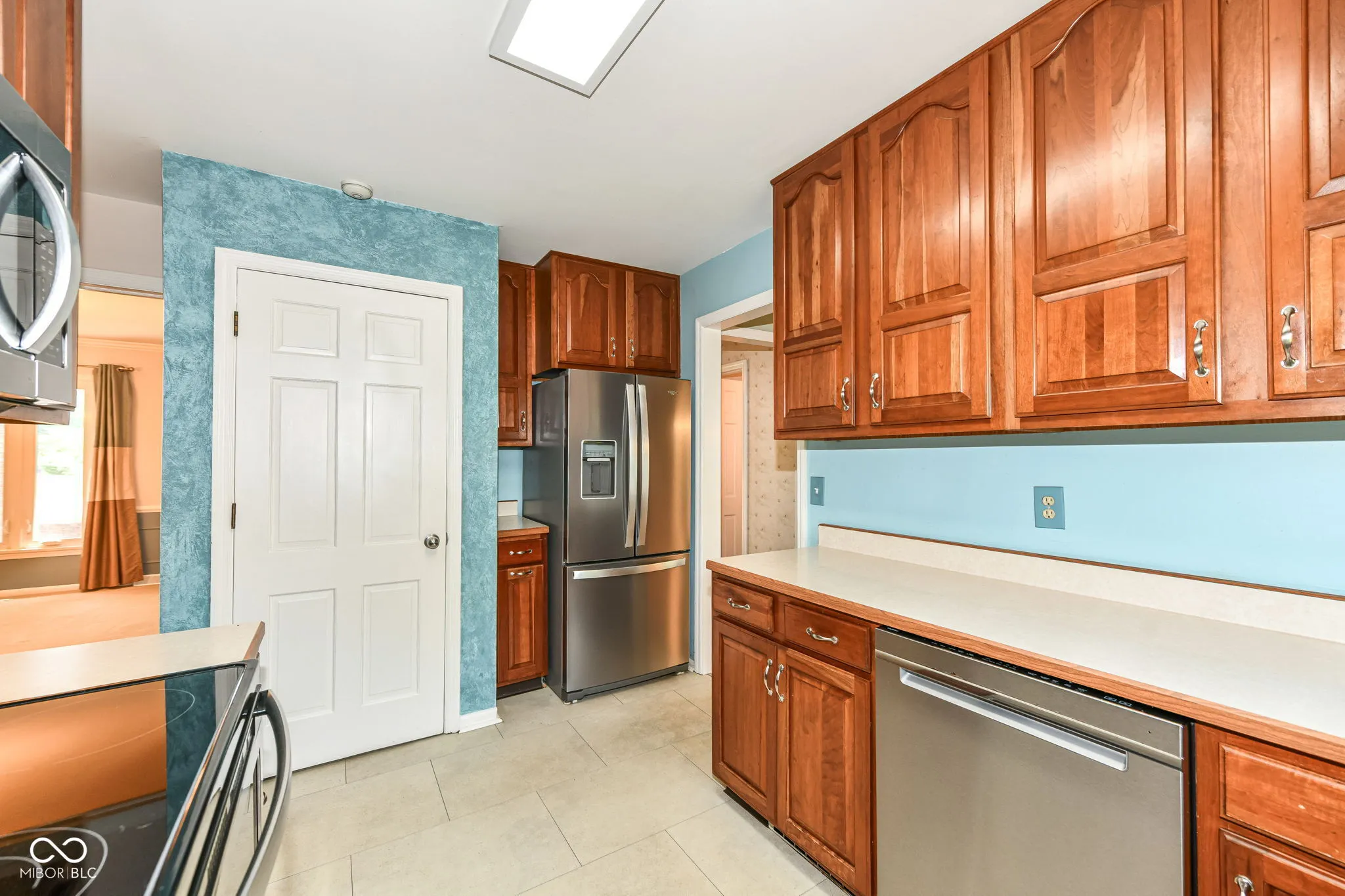 Indianapolis, Indiana 46260, United States, 4 Bedrooms Bedrooms, ,3 BathroomsBathrooms,Residential,Active,178209