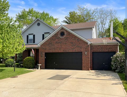 Photo of 3310 Suffolk Court, Greenwood, IN 46143 (MLS # 22097074)