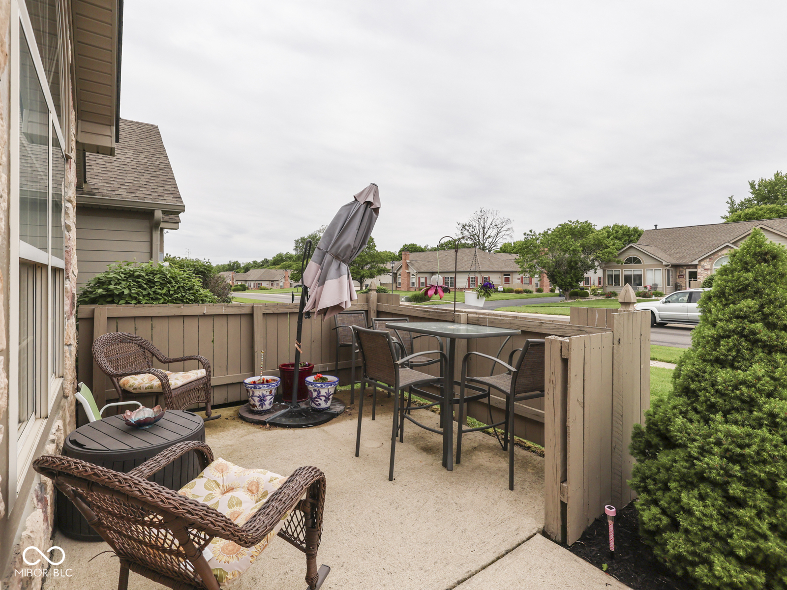1037 Laurelwood Lane