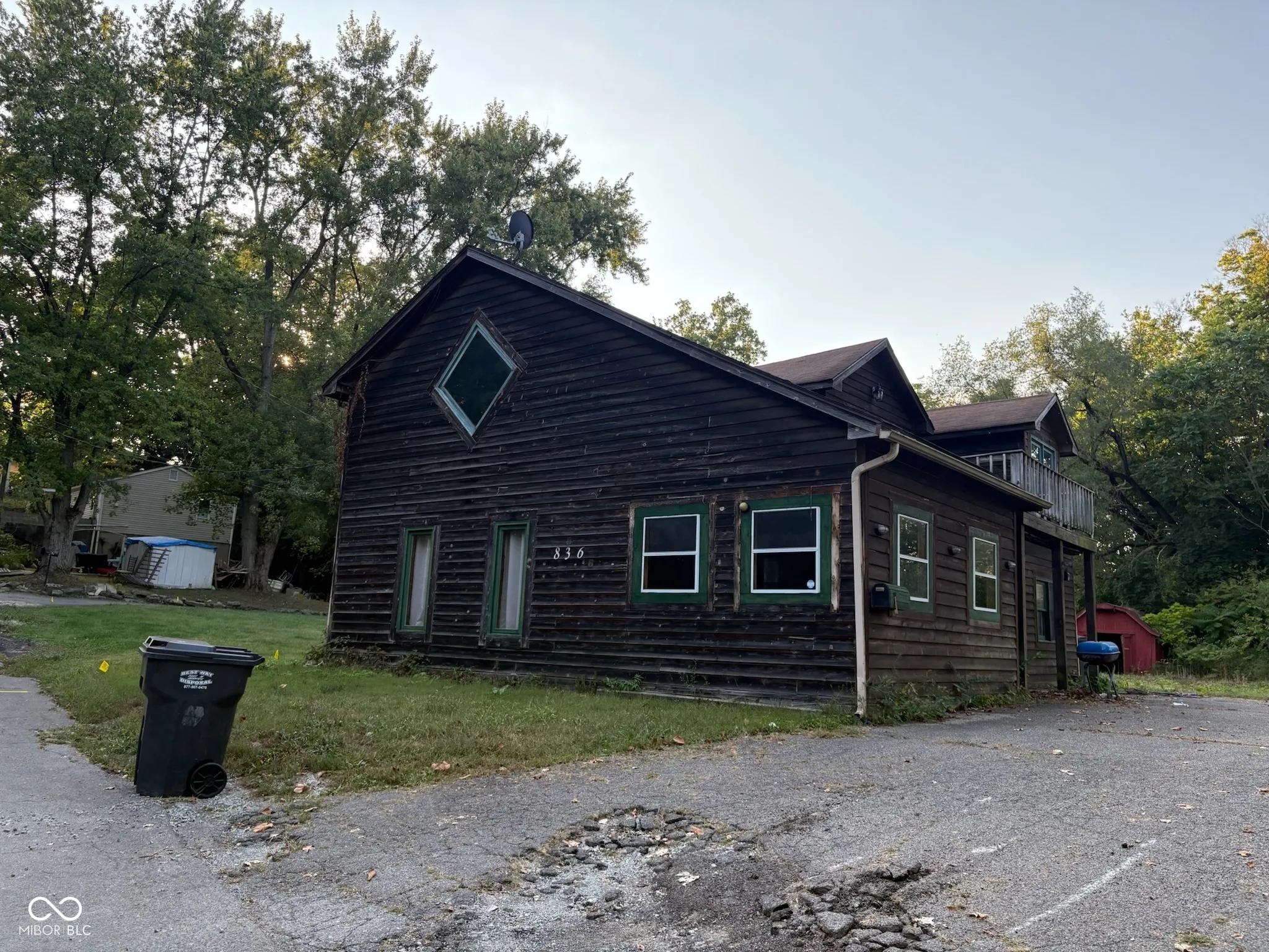 Anderson, Indiana 46016, United States, 2 Bedrooms Bedrooms, ,2 BathroomsBathrooms,Residential,Pending,212613