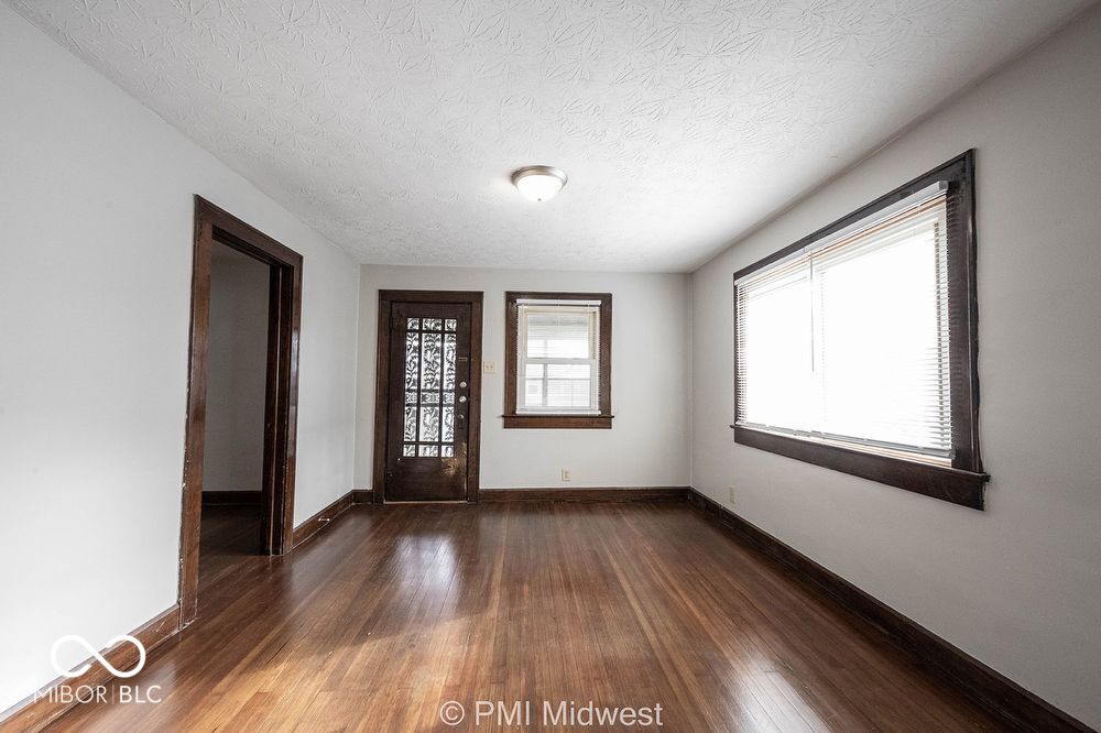 4850 Hillside Avenue