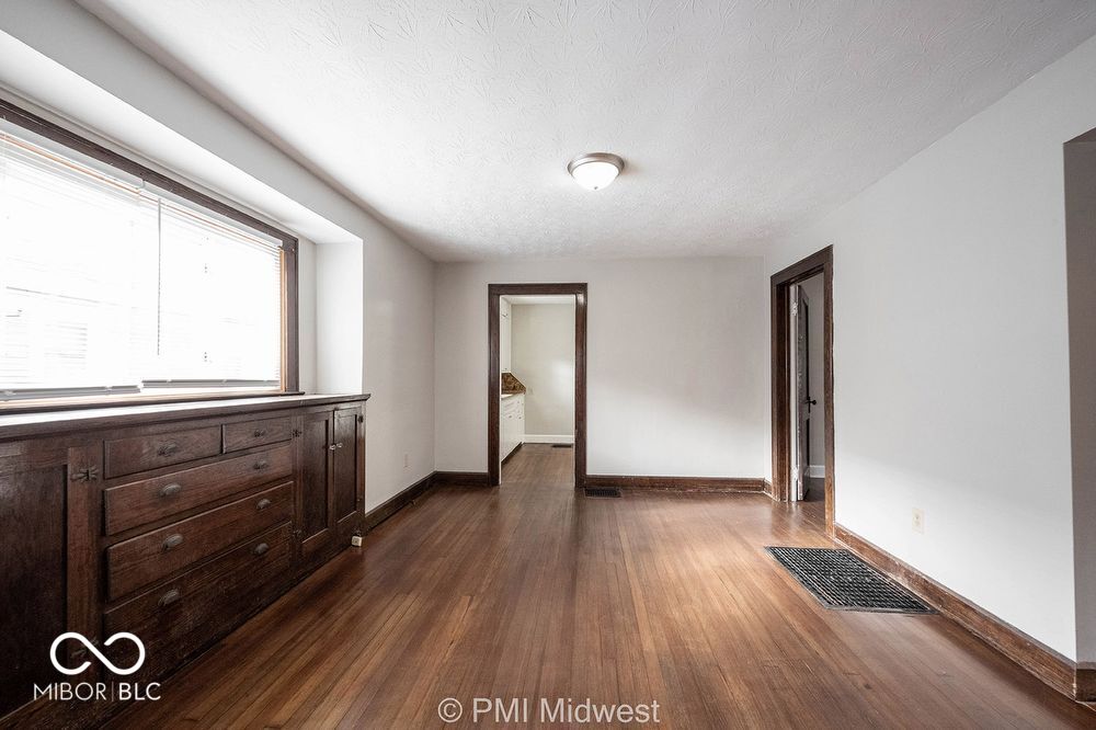 4850 Hillside Avenue