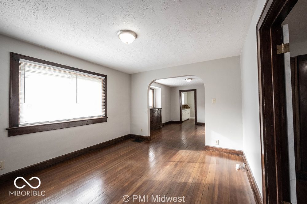 4850 Hillside Avenue