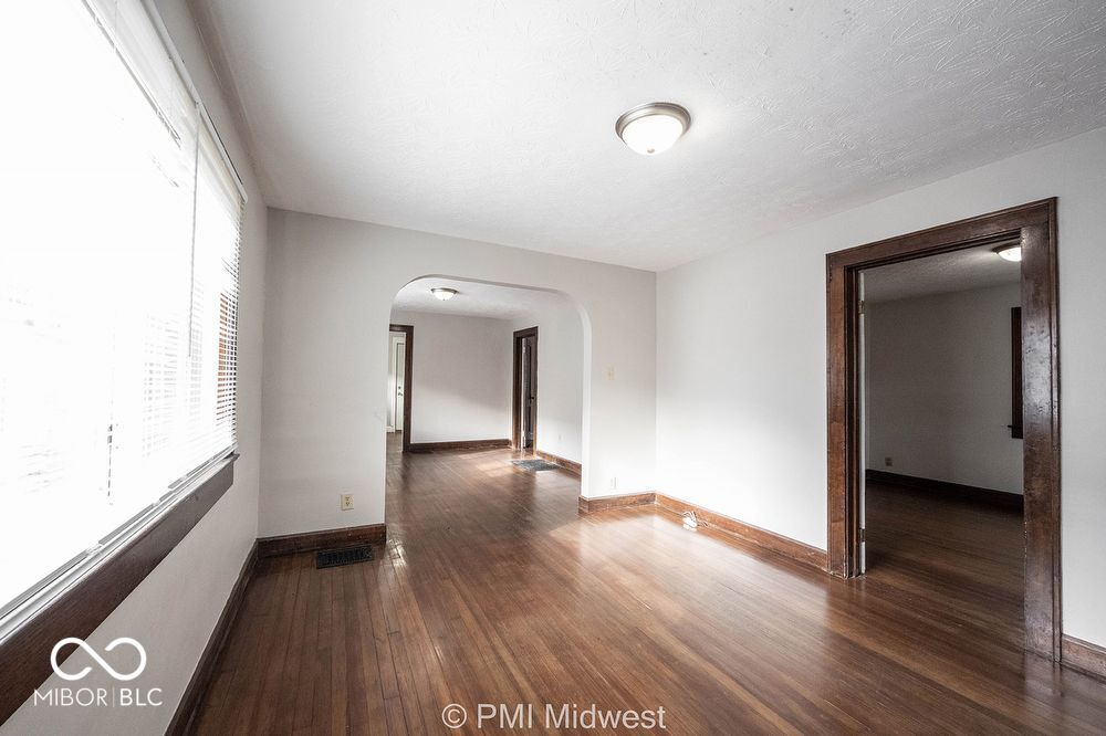 4850 Hillside Avenue