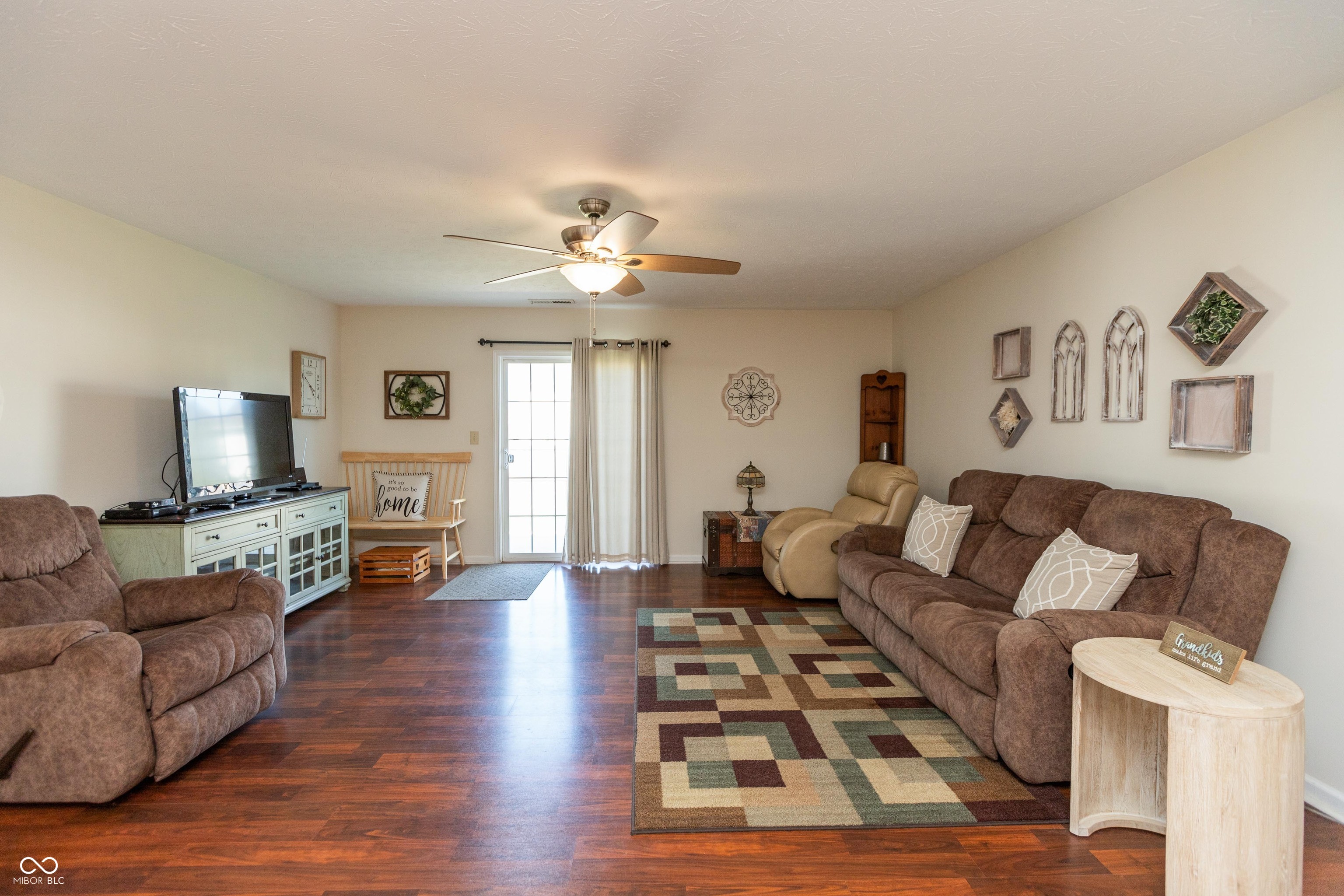 2923 Armaugh Drive