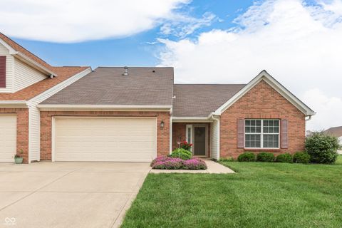 Photo of 1448 Hamilton Drive, Greenwood, IN 46143 (MLS # 22104397)