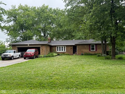 Photo of 7660 S Oak Drive, Indianapolis, IN 46227 (MLS # 22102610)