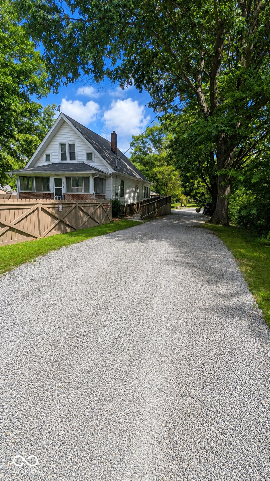 344 W Edwards Avenue